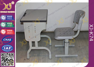 中国 耐久性のあるスクールデスクと子供のための椅子、PVCエッジ付き合板デスクトップ サプライヤー