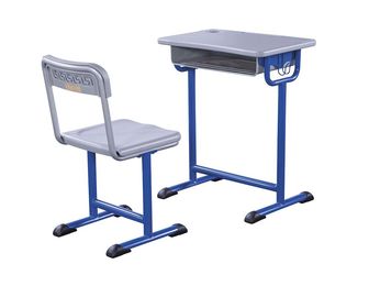 中国 Tranning部屋のために保証置かれる空PP青い学生の机および椅子5年の サプライヤー