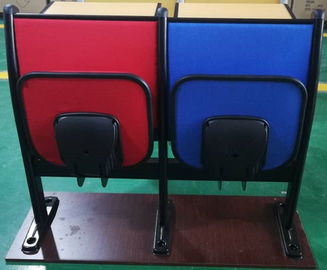 中国 金属フレームの折り畳み式の鉄のメモ帳が付いている柔らかい泡の学校の机そして椅子 サプライヤー