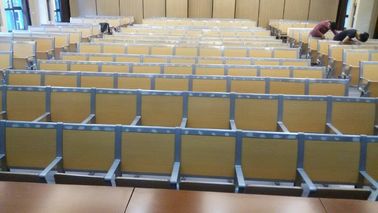 中国 大学家具の学校はテーブルおよび椅子/講堂の梯子の教室の机を修理しました 代理店