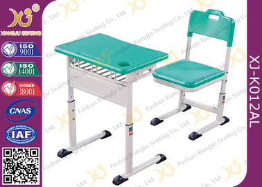 中国 アルミ合金物質的な学生の机および椅子の一定の軽量および安定した サプライヤー