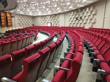 中国 強いアルミニウム フィート/聴衆の座席の椅子が付いている折る劇場の座席を緩和して下さい サプライヤー