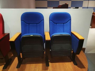 中国 小さいタブレットが付いている自由なロゴの設計カシのArmrestの講堂の劇場の座席 サプライヤー